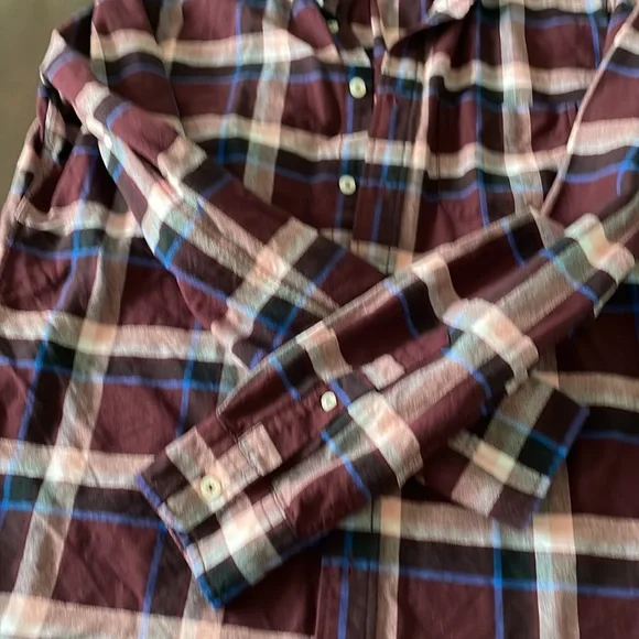 Men’s size small plaid button down shirt - Picture 3 of 3